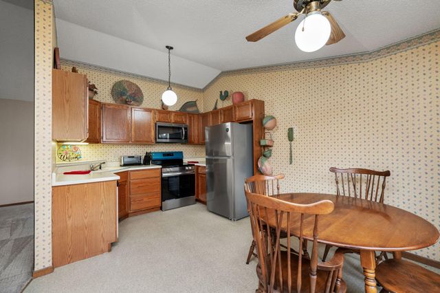 9805 Palm Street NW 201, Coon Rapids, MN 55433