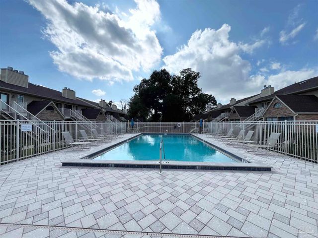 5001 Grande Dr 423, Pensacola, FL 32504