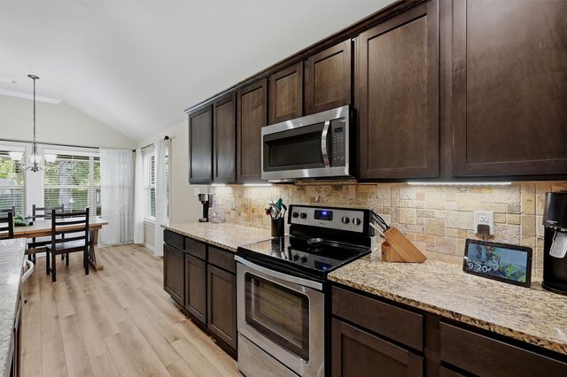 3020 W Loy Lake Road, Denison, TX 75020