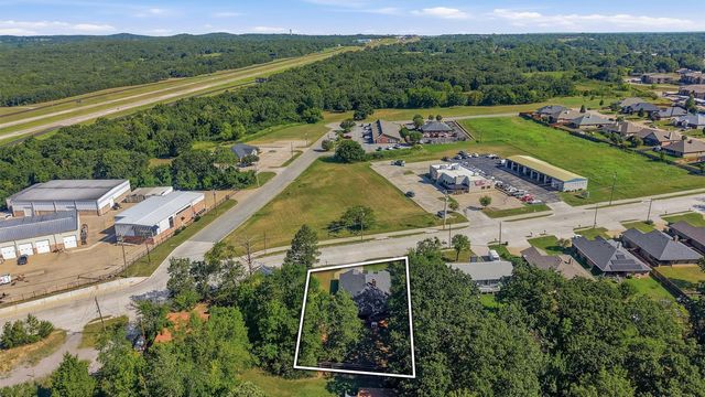 3020 W Loy Lake Road, Denison, TX 75020