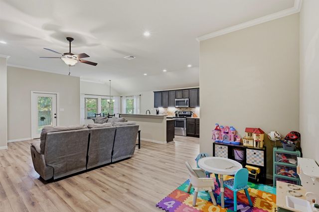 3020 W Loy Lake Road, Denison, TX 75020