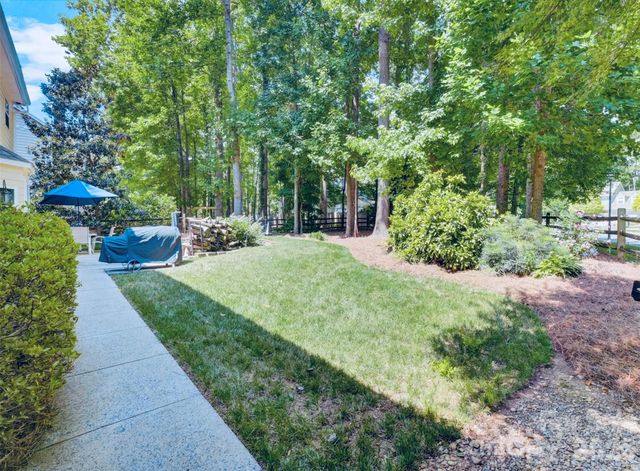 2908 Pinewood Hill Drive, Matthews, NC 28105