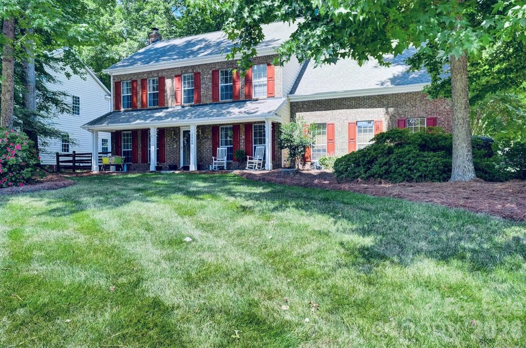 2908 Pinewood Hill Drive, Matthews, NC 28105