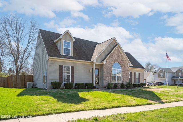 8100 Eagles Crest Ct, Louisville, KY 40291