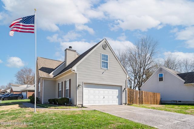 8100 Eagles Crest Ct, Louisville, KY 40291