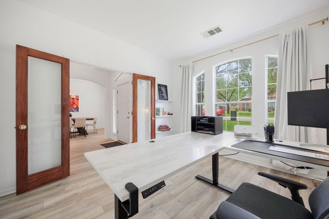 600 Stevenage DR, Pflugerville, TX 78660