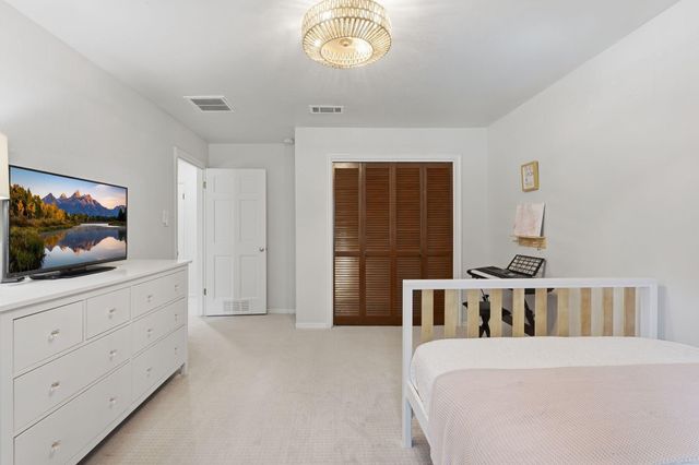 16807 Memorial Oaks Ln, Spring, TX 77379