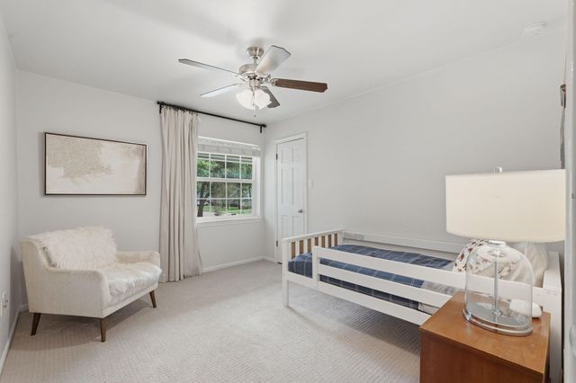 16807 Memorial Oaks Ln, Spring, TX 77379