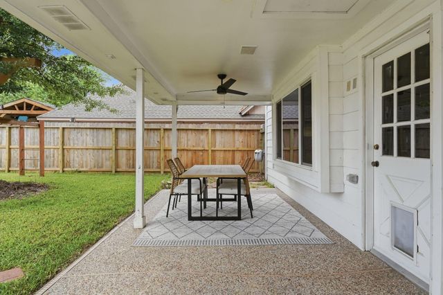 16807 Memorial Oaks Ln, Spring, TX 77379