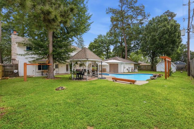 16807 Memorial Oaks Ln, Spring, TX 77379