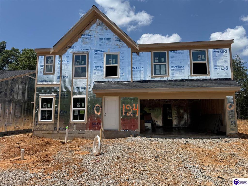 68 Hearthstone Lane, Radcliff, KY 40160