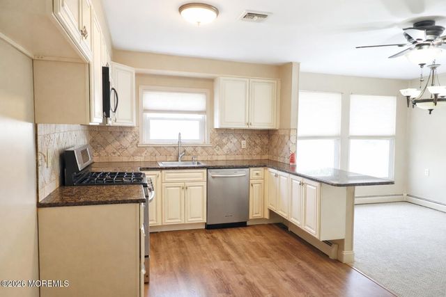 23 Barbados Drive S, Toms River, NJ 08757