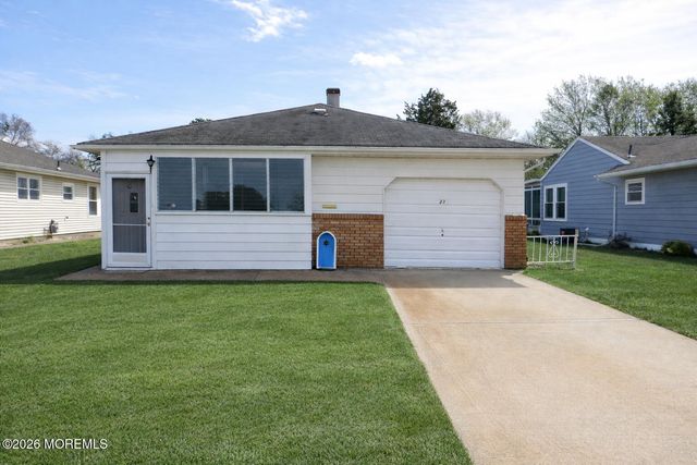 23 Barbados Drive S, Toms River, NJ 08757