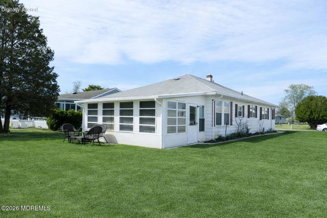 23 Barbados Drive S, Toms River, NJ 08757