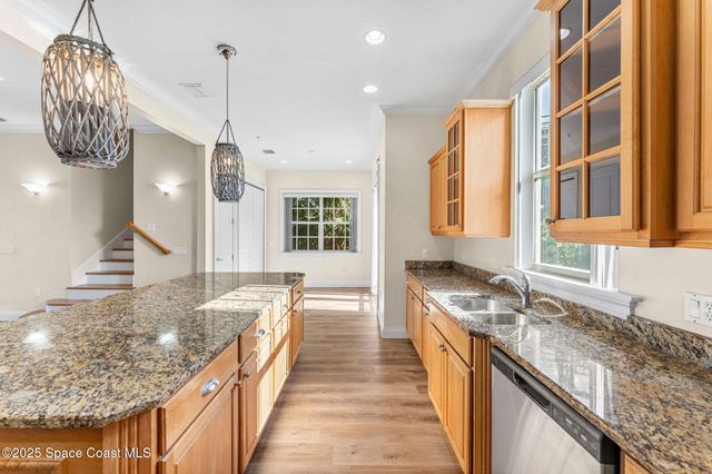 890 NE Vignoles Avenue NE 6, Palm Bay, FL 32905