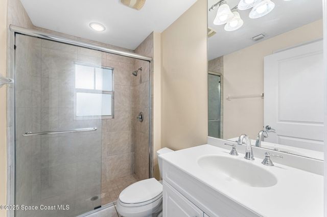 890 NE Vignoles Avenue NE 6, Palm Bay, FL 32905