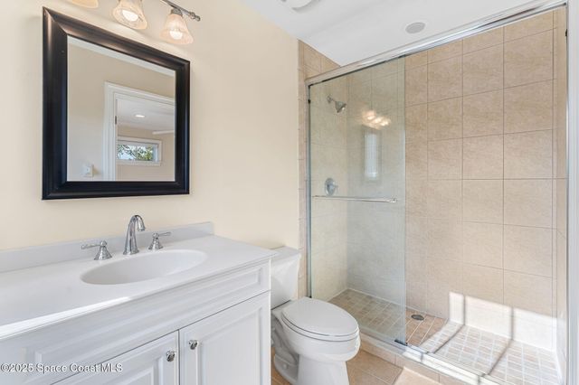 890 NE Vignoles Avenue NE 6, Palm Bay, FL 32905