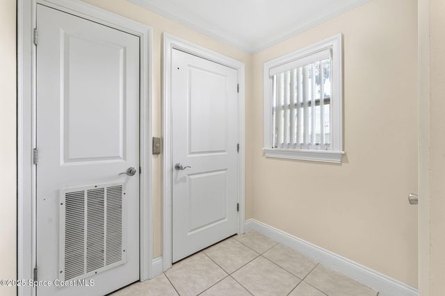 890 NE Vignoles Avenue NE 6, Palm Bay, FL 32905