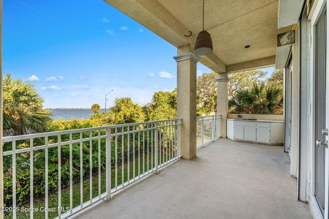 890 NE Vignoles Avenue NE 6, Palm Bay, FL 32905