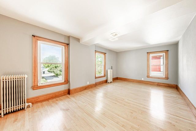 1574 S 79th STREET, West Allis, WI 53214