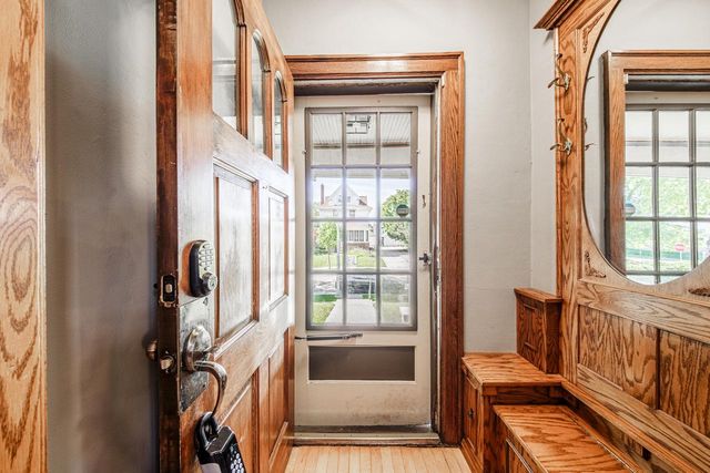 1574 S 79th STREET, West Allis, WI 53214