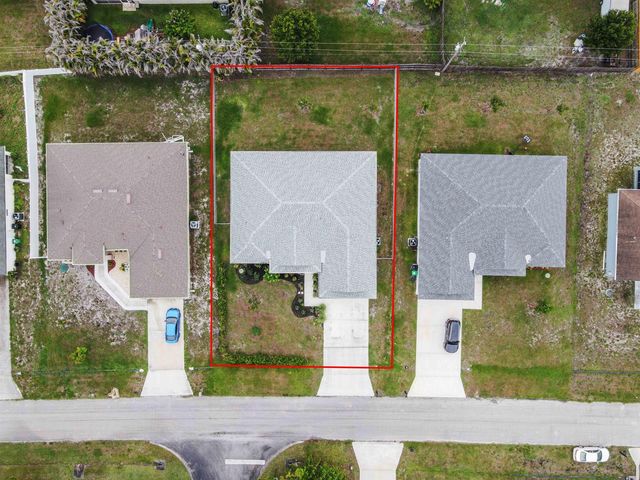 4037 SW Mcintosh Street, Port St. Lucie, FL 34953