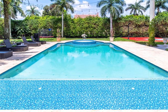 1203 NW 121st Avenue, Plantation, FL 33323