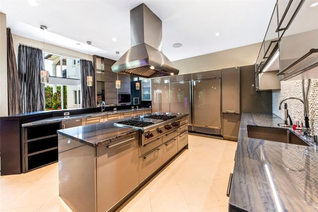 1203 NW 121st Avenue, Plantation, FL 33323