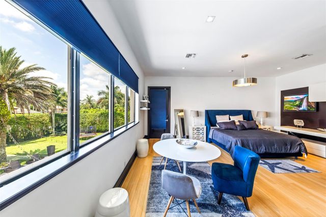 1203 NW 121st Avenue, Plantation, FL 33323