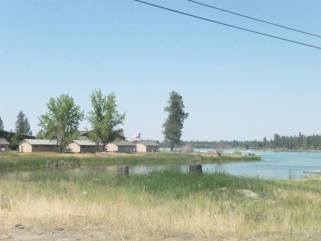 11211 S Lakeview Ct, Medical Lake, WA 99022