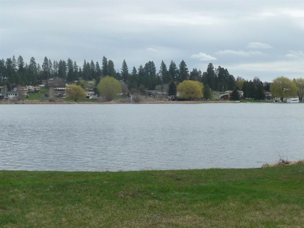 11211 S Lakeview Ct, Medical Lake, WA 99022 photo 3