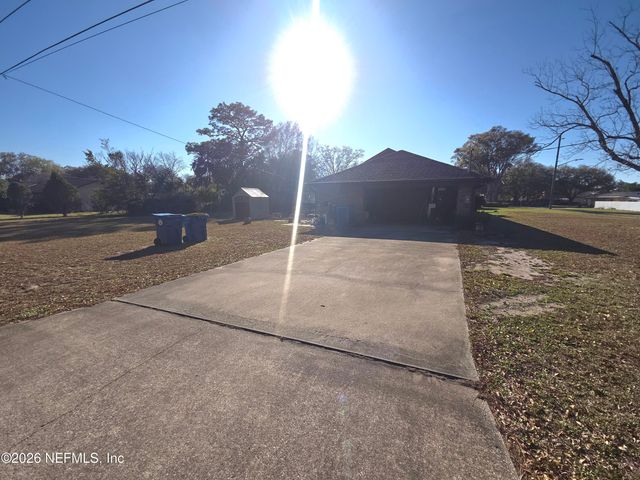 6030 ROYAL Circle, Jacksonville, FL 32277