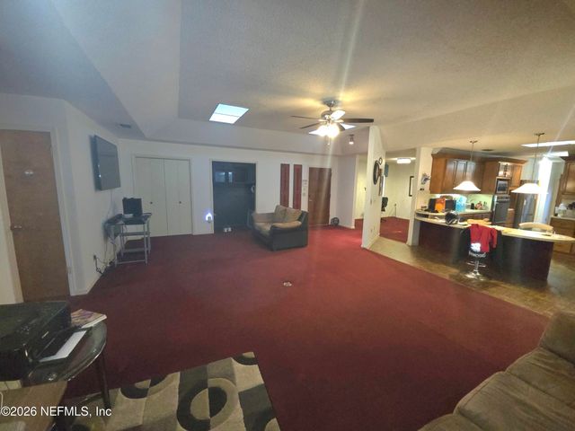 6030 ROYAL Circle, Jacksonville, FL 32277