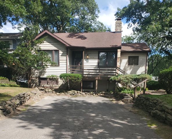 2220 Oriole Trail, Long Beach, IN 46360