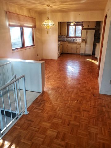 2220 Oriole Trail, Long Beach, IN 46360