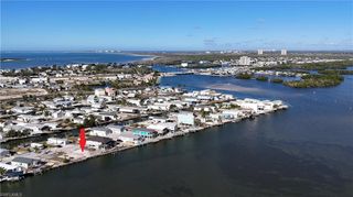 63 Emily LN, Fort Myers Beach, FL 33931