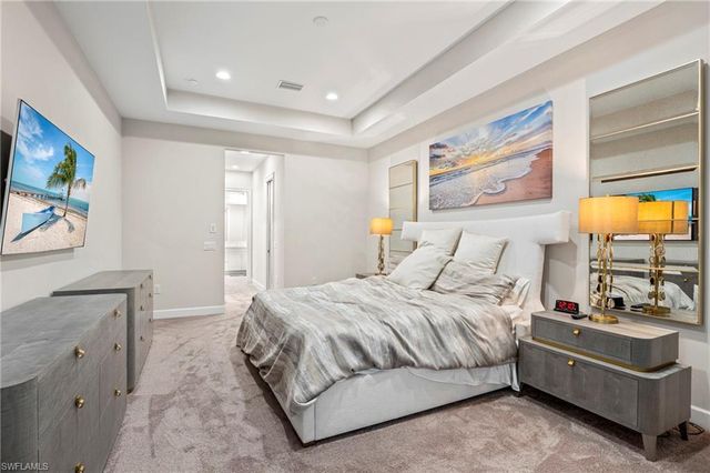 8795 Calypso CT, Naples, FL 34112
