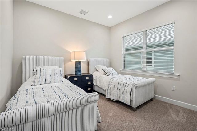 8795 Calypso CT, Naples, FL 34112