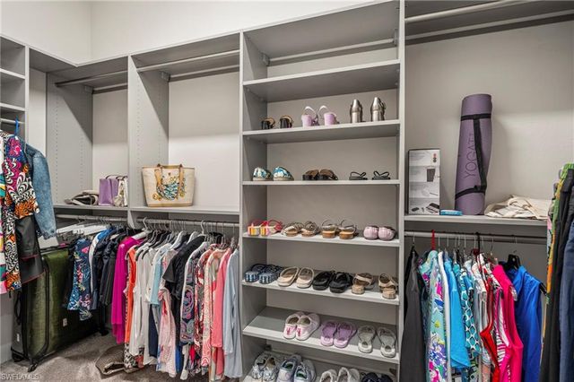 8795 Calypso CT, Naples, FL 34112