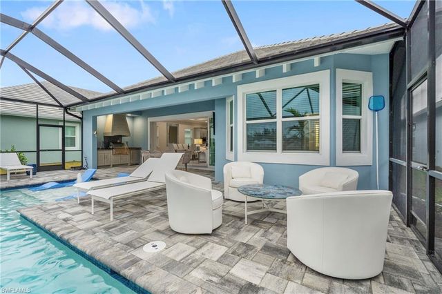 8795 Calypso CT, Naples, FL 34112
