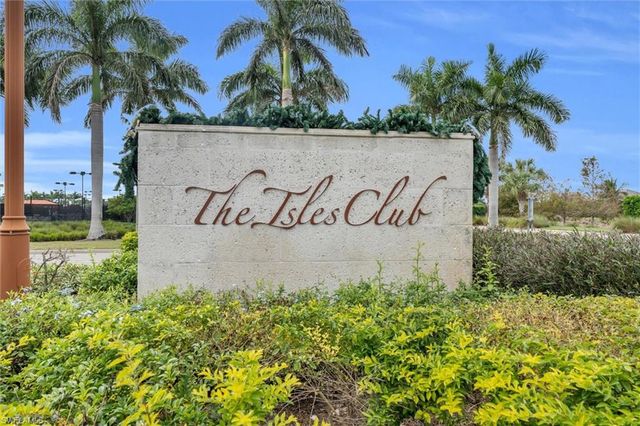 8795 Calypso CT, Naples, FL 34112