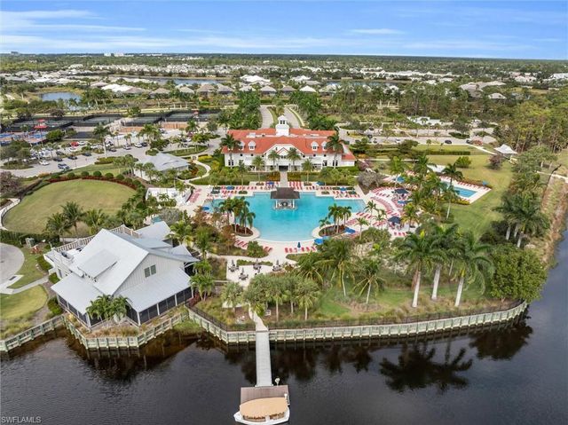 8795 Calypso CT, Naples, FL 34112