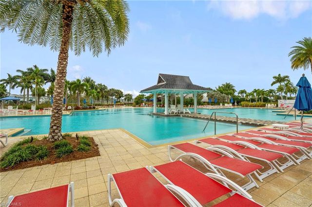 8795 Calypso CT, Naples, FL 34112