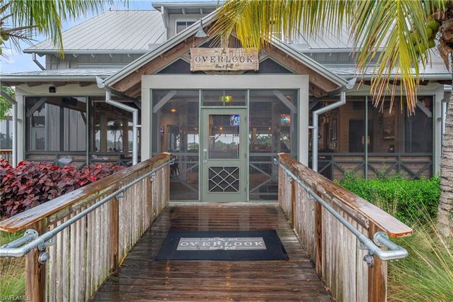 8795 Calypso CT, Naples, FL 34112
