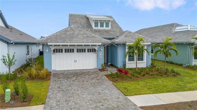 8795 Calypso CT, Naples, FL 34112