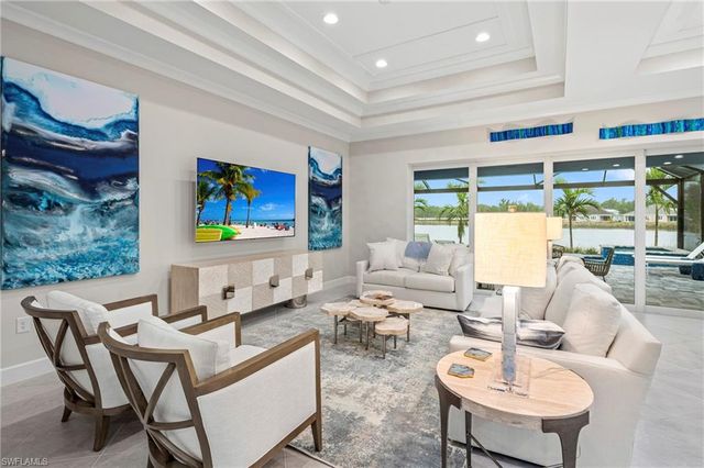 8795 Calypso CT, Naples, FL 34112
