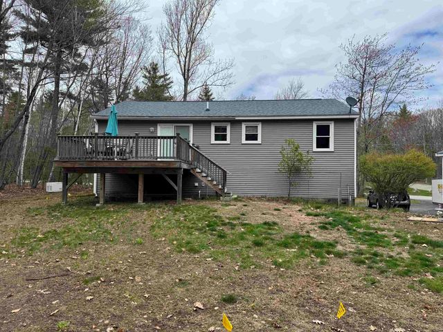 12 Watson Hill Road, Raymond, NH 03077