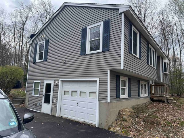 12 Watson Hill Road, Raymond, NH 03077