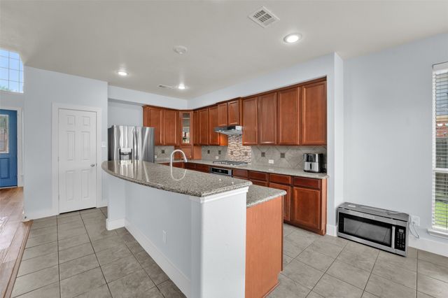 615 Lone Ridge Way, Murphy, TX 75094