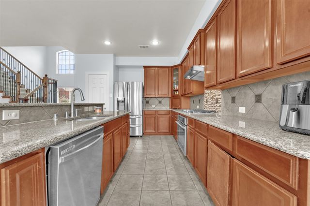 615 Lone Ridge Way, Murphy, TX 75094